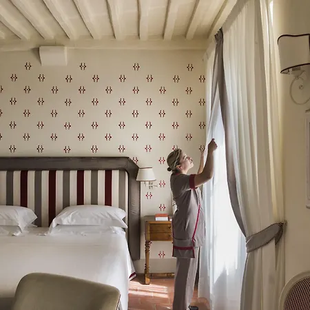 Borgo San Felice Szálloda