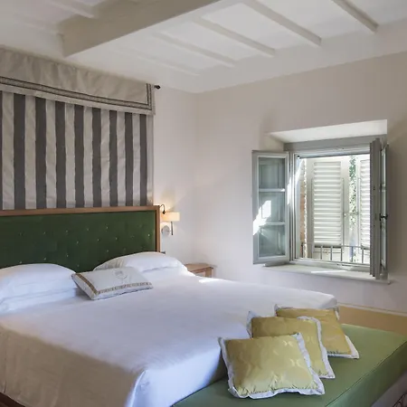 Szálloda Borgo San Felice 5*