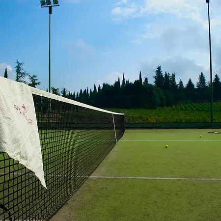 Szálloda Borgo San Felice